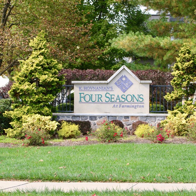 Four Seasons At Farmington Monument Sign 1